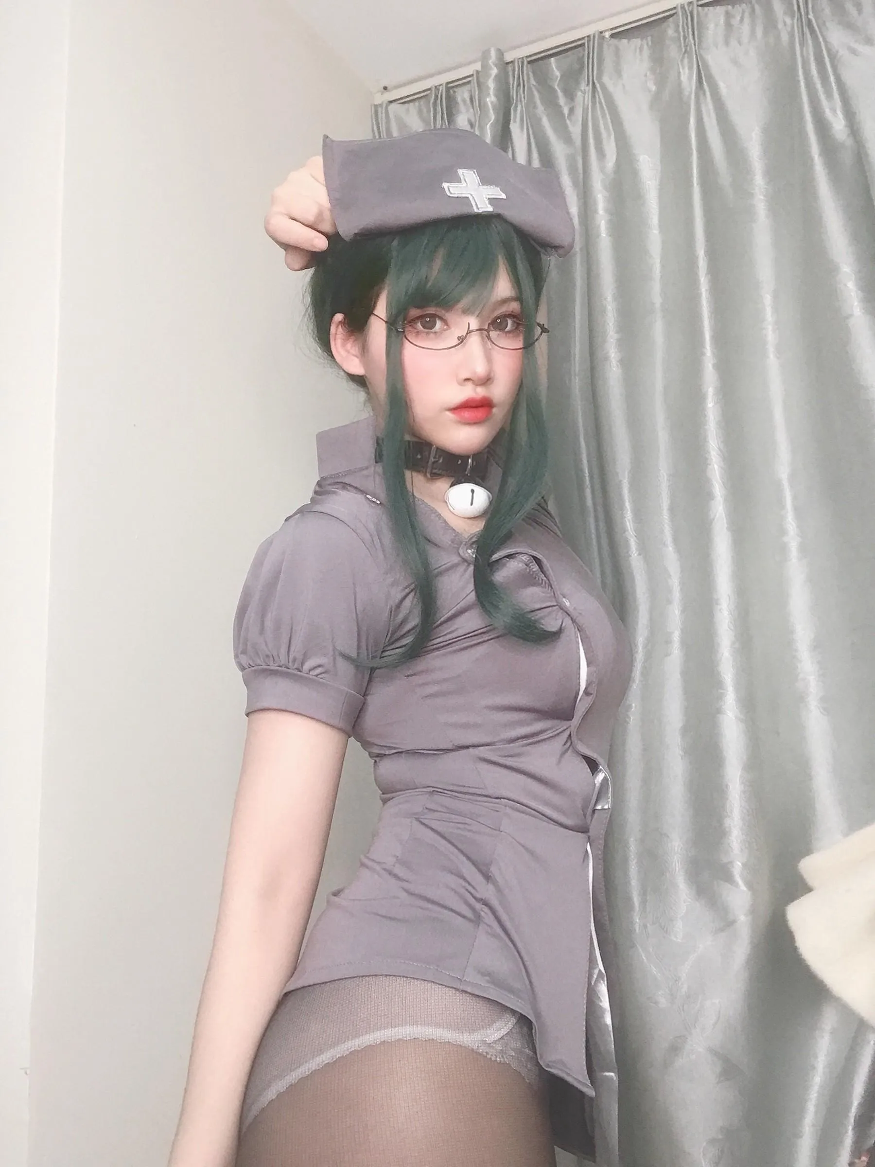 你十七鸽 – NO.04 灰色护士 [146P]插图3